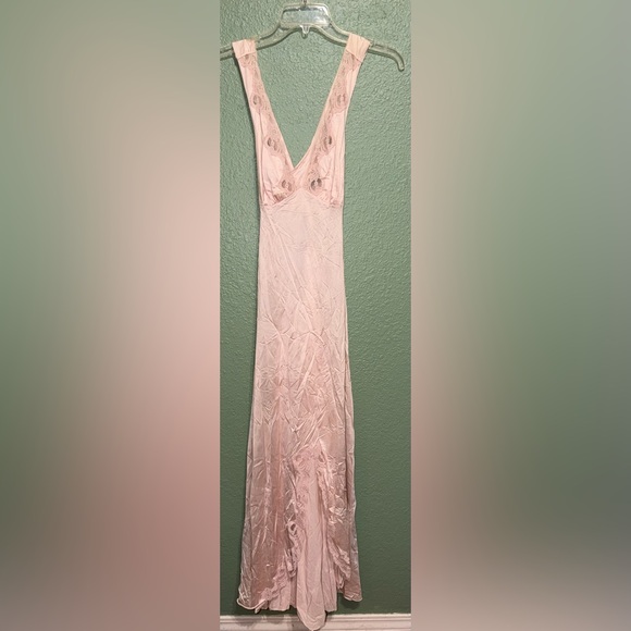 Vintage Elegant Lace Evening Gown slip dress - Picture 3 of 10